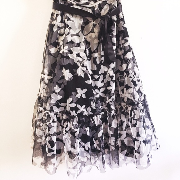 NWT BCBG Strapless Tulle Dress size XS - Picture 5 of 8